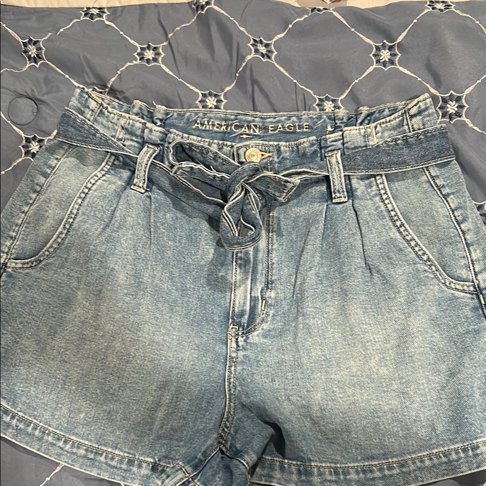 American Eagle Outfitters Women's Blue Denim Shorts